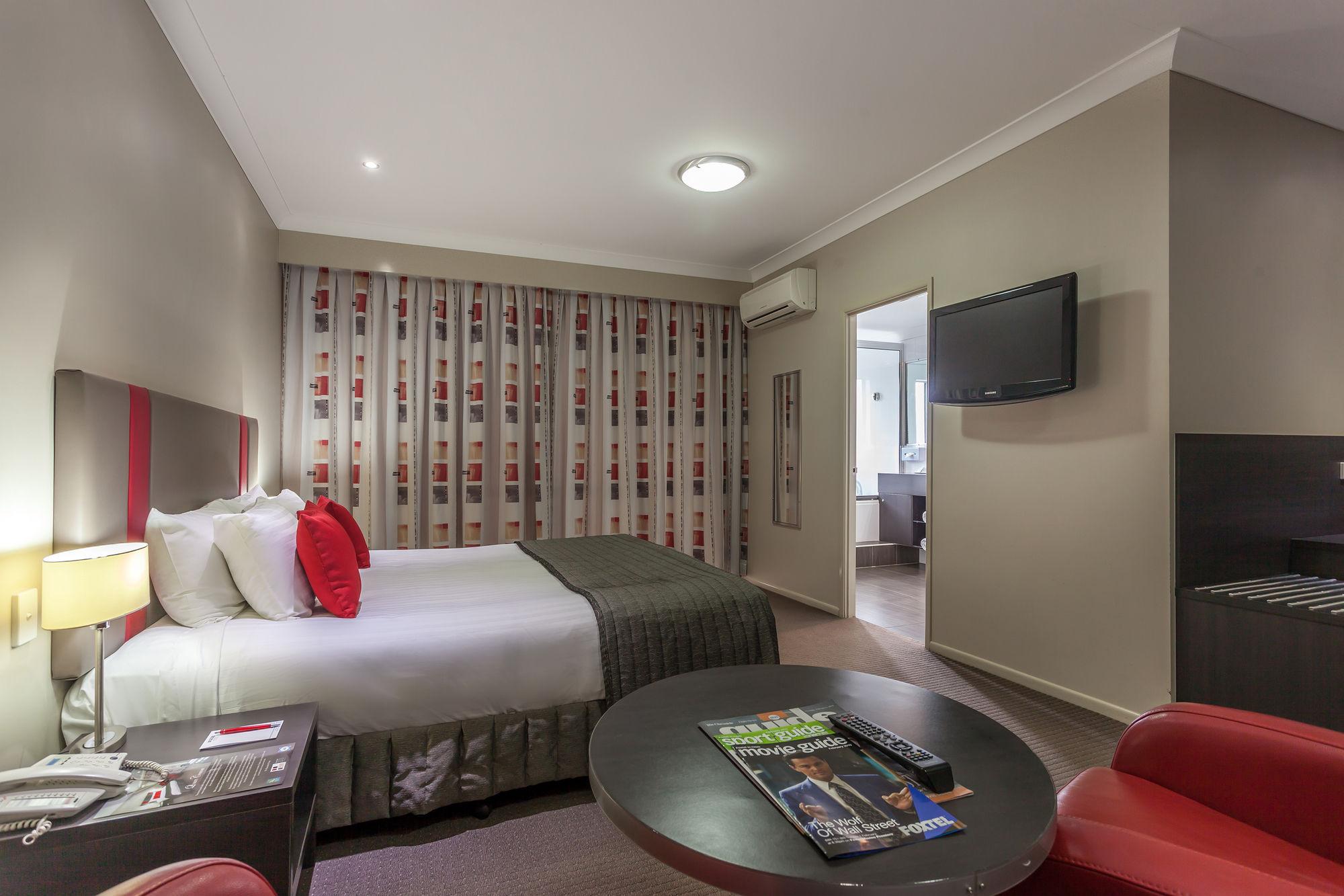 Hotel Platinum International Toowoomba Exterior foto