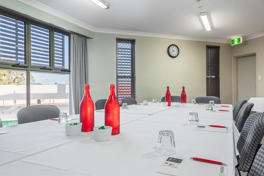 Hotel Platinum International Toowoomba Exterior foto